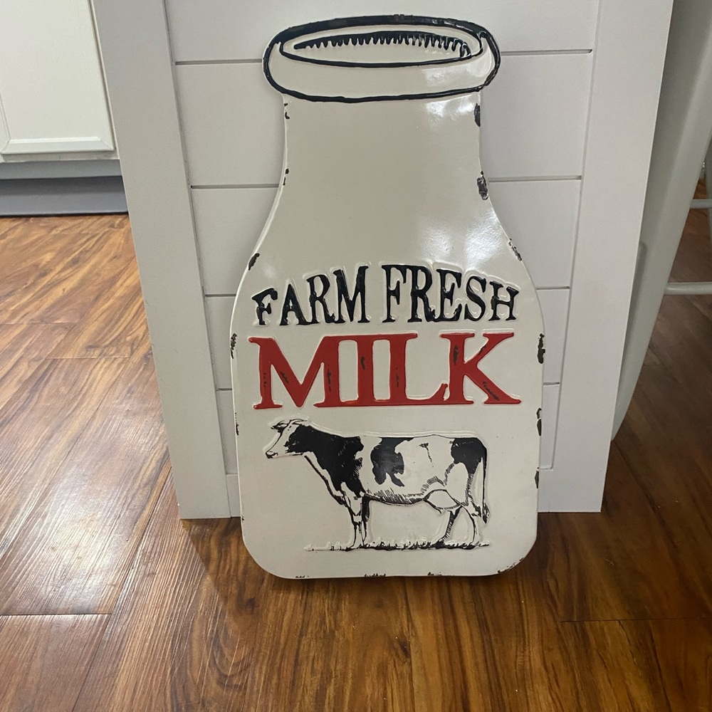 Farm Fresh Milk Wall Decor Sign